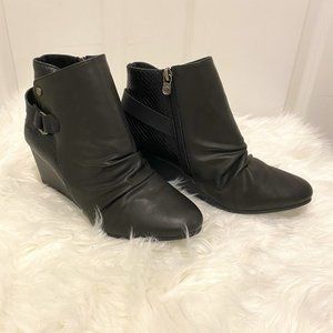 Blowfish Women's Wedge Shoes Size 8 Black